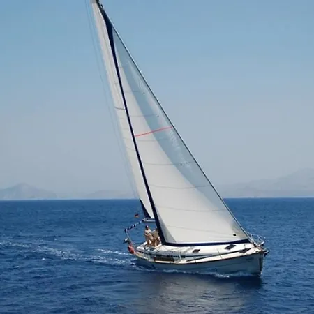 Appartement Sailing On A Private Acht Bavaria 44 With Captan Alanya